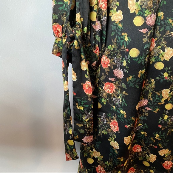 Floral Banana Republic Dress - Picture 5 of 9